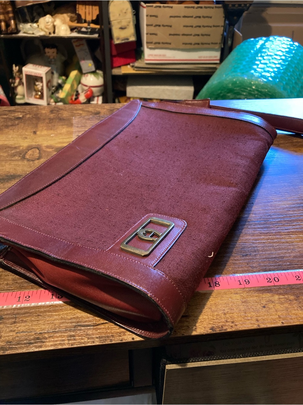 Vintage Etienne Aigner clutch/wristlet